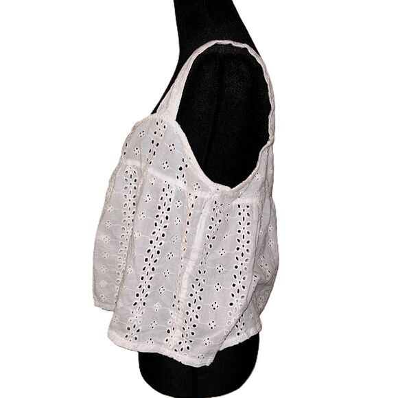 White Sleeveless Button Front Lace Blouse Size US M - Picture 2 of 6